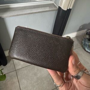 Authentic Louis Vuitton monogram key cles